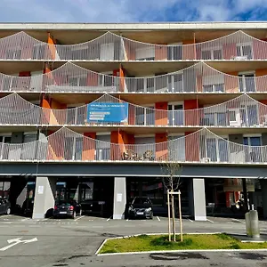 Aparthotel Shome I Self Check-in I Free Parking, Štýrský Hradec