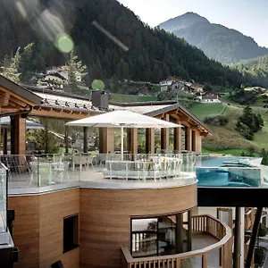 https://das-central-alpine-luxury-life.soldenhotels.net